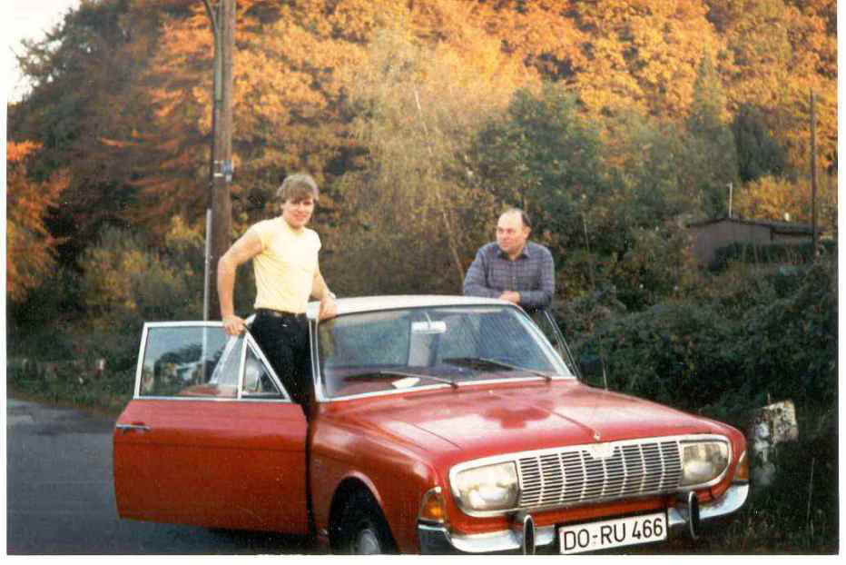 2m-Ralf+FORD 17m-1.jpg (77008 Byte)